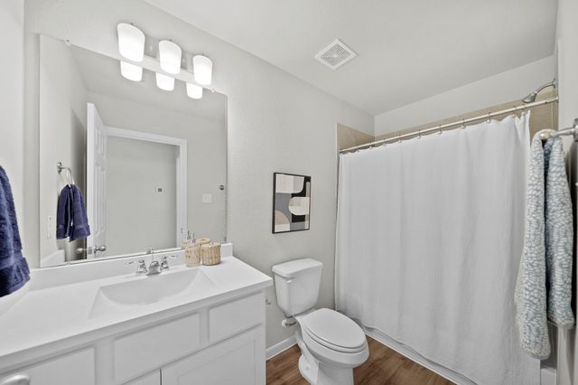 13425 Lucky Bill Lane, Houston, TX 77048