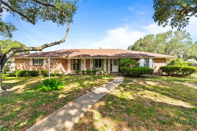 11101 Birdwood Lane, Corpus Christi, TX 78410