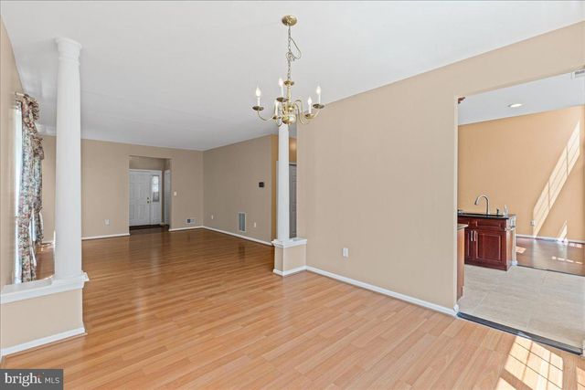 22 STANFORD DRIVE, Kendall Park, NJ 08824