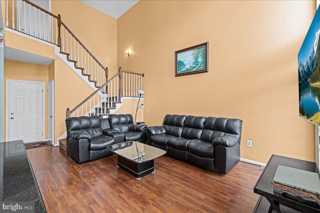 22 STANFORD DRIVE, Kendall Park, NJ 08824