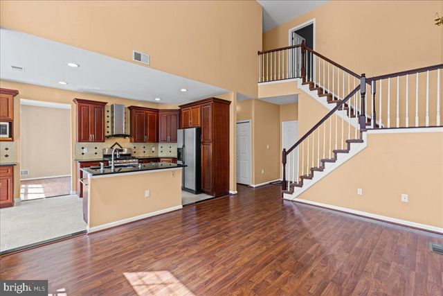 22 STANFORD DRIVE, Kendall Park, NJ 08824