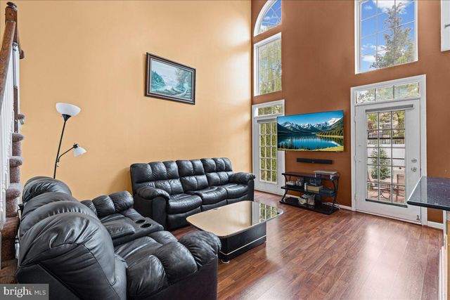 22 STANFORD DRIVE, Kendall Park, NJ 08824