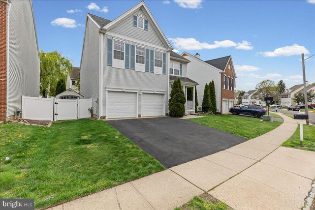 22 STANFORD DRIVE, Kendall Park, NJ 08824