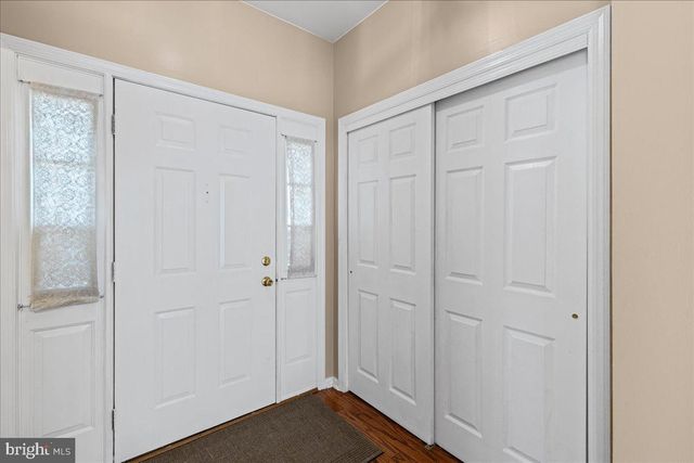22 STANFORD DRIVE, Kendall Park, NJ 08824