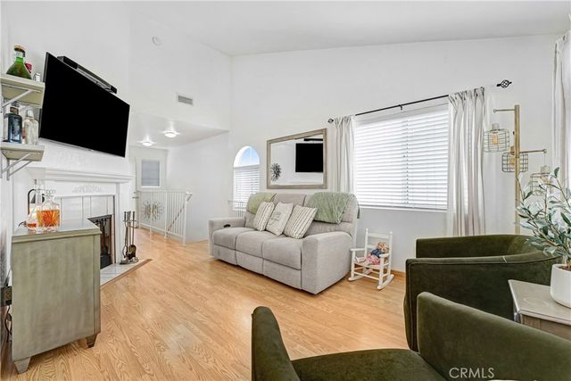 6551 Motz, Paramount, CA 90723