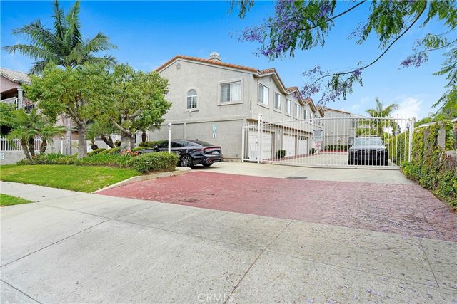 6551 Motz, Paramount, CA 90723