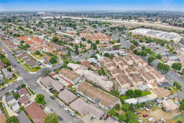 6551 Motz, Paramount, CA 90723