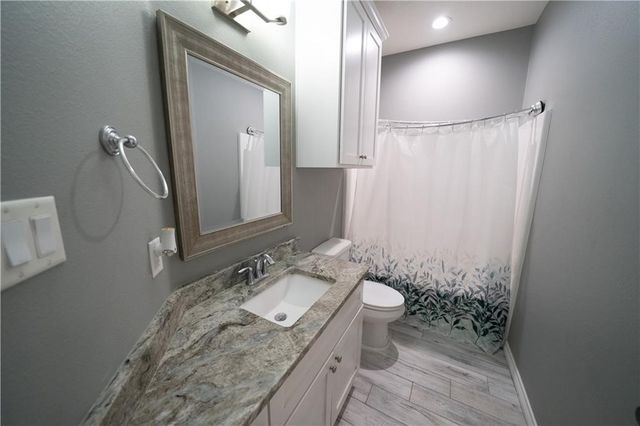 5730 Bella Donna Dr, Corpus Christi, TX 78414