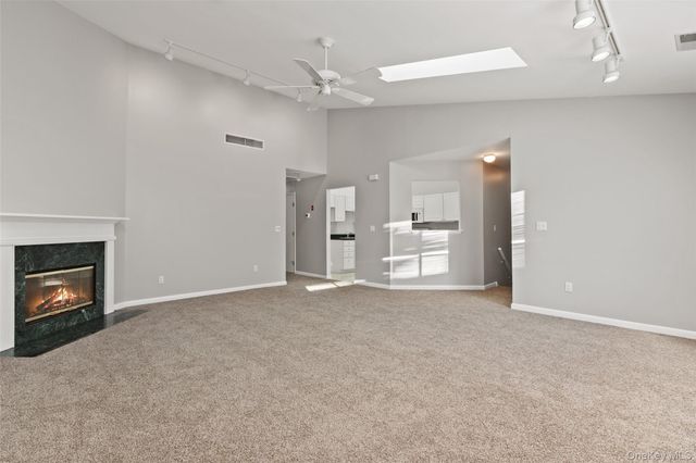 227 Panorama Court, Poughkeepsie, NY 12603