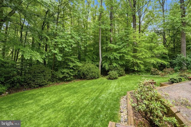 8605 CHERRY DR, Fairfax, VA 22031