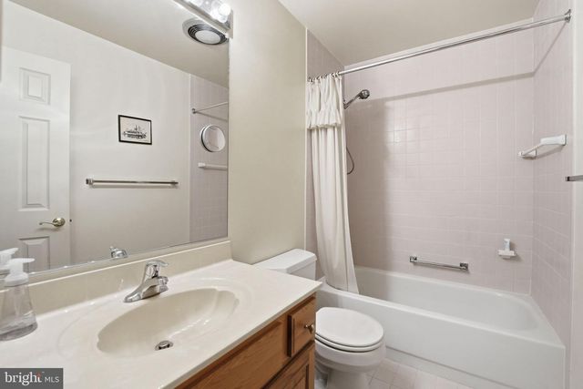 8605 CHERRY DR, Fairfax, VA 22031