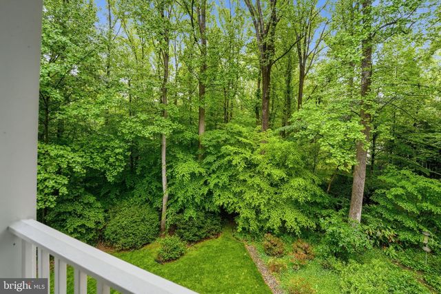 8605 CHERRY DR, Fairfax, VA 22031
