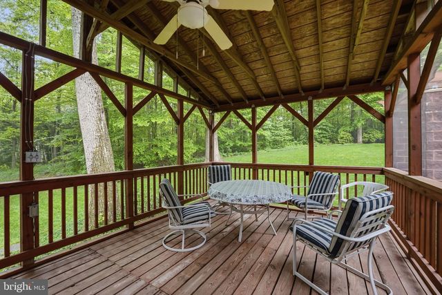 8605 CHERRY DR, Fairfax, VA 22031