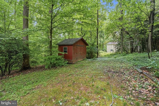 8605 CHERRY DR, Fairfax, VA 22031