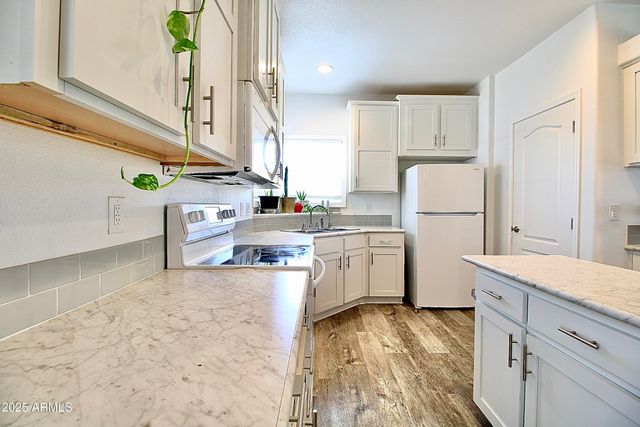 10810 N 91st Avenue 29, Peoria, AZ 85345