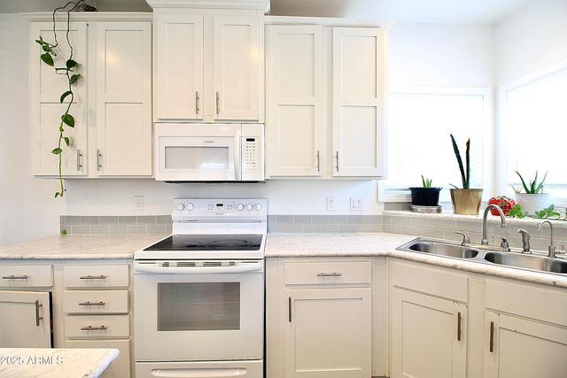 10810 N 91st Avenue 29, Peoria, AZ 85345