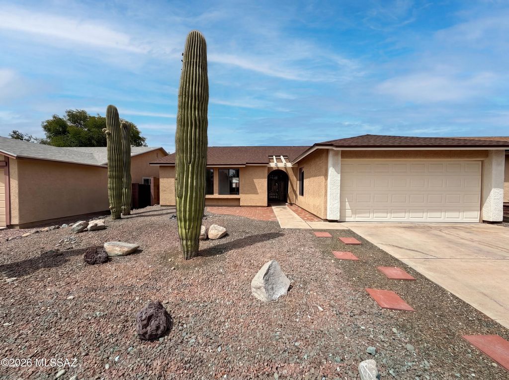 10149 E Danbury Place, Tucson, AZ 85748