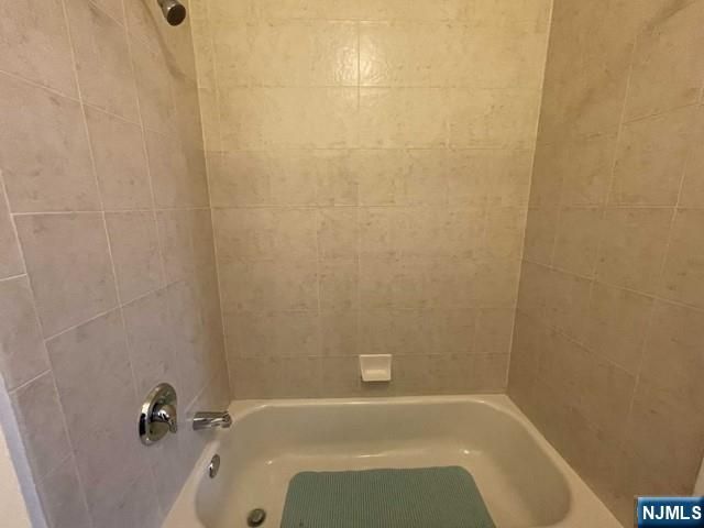 132 Cory Lane 132, Elmwood Park, NJ 07407