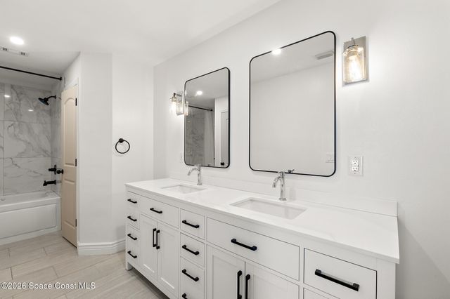 940 Shaw Circle, Melbourne, FL 32940