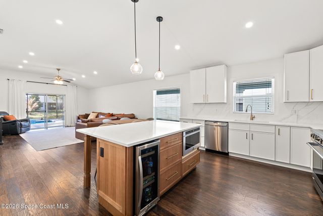 940 Shaw Circle, Melbourne, FL 32940