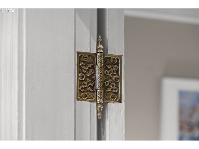 1232 Se BELMONT St, Portland, OR 97214