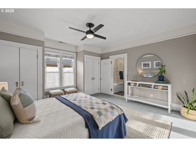 1232 Se BELMONT St, Portland, OR 97214