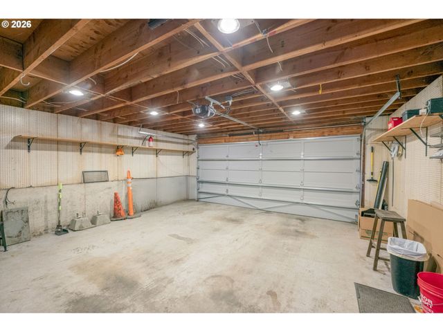 1232 Se BELMONT St, Portland, OR 97214