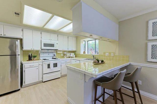 8022 High Street, La Mesa, CA 91941