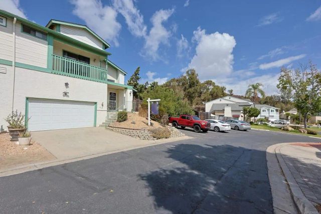 8022 High Street, La Mesa, CA 91941
