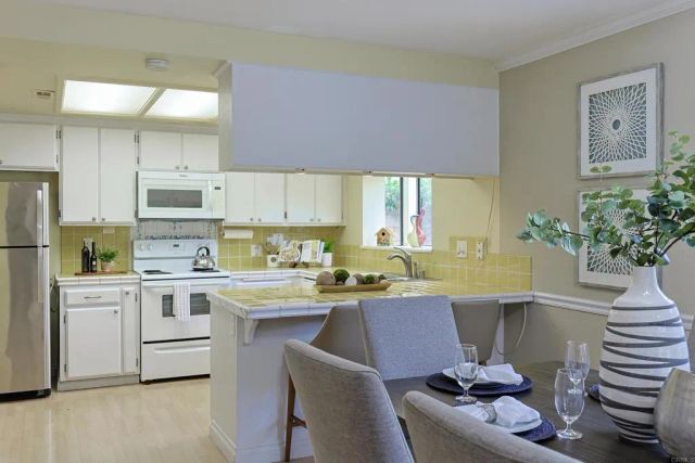 8022 High Street, La Mesa, CA 91941