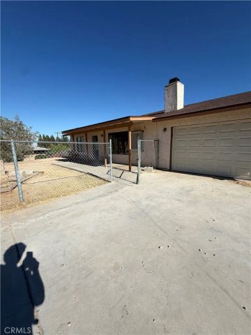 16507 Warwick Street, Victorville, CA 92395