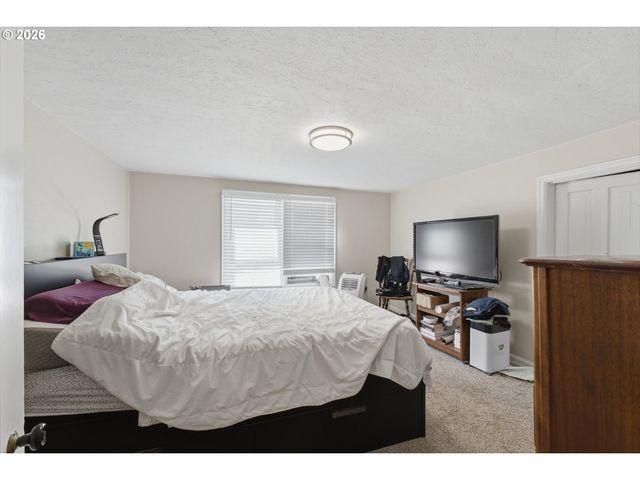 320 HIGH St, Oregon City, OR 97045