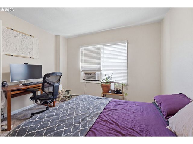 320 HIGH St, Oregon City, OR 97045