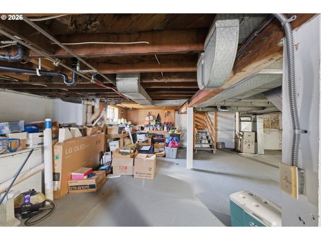 320 HIGH St, Oregon City, OR 97045