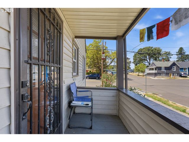 320 HIGH St, Oregon City, OR 97045