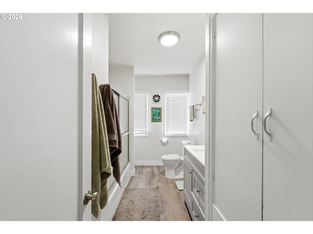 320 HIGH St, Oregon City, OR 97045