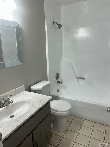 47 Park Charles Boulevard C, St Peters, MO 63376