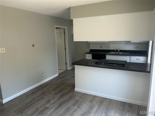 47 Park Charles Boulevard C, St Peters, MO 63376