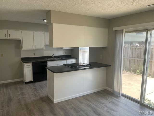 47 Park Charles Boulevard C, St Peters, MO 63376