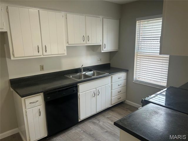 47 Park Charles Boulevard C, St Peters, MO 63376