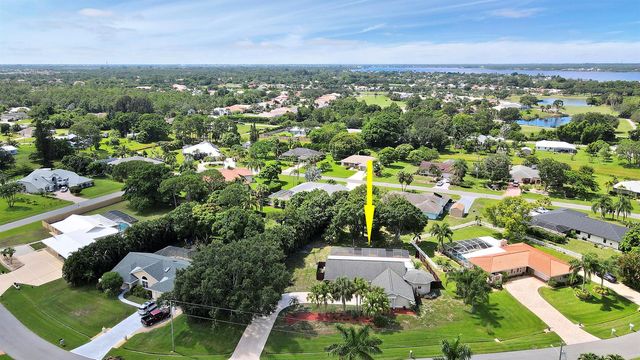 3060 SE Darien Road, Port St. Lucie, FL 34952