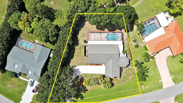 3060 SE Darien Road, Port St. Lucie, FL 34952