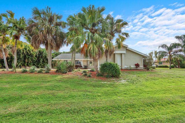 3060 SE Darien Road, Port St. Lucie, FL 34952