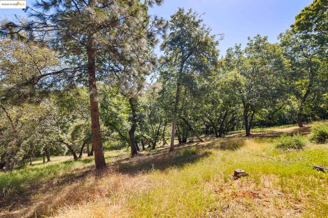15840 Ridgefield Ct., Sonora, CA 95370
