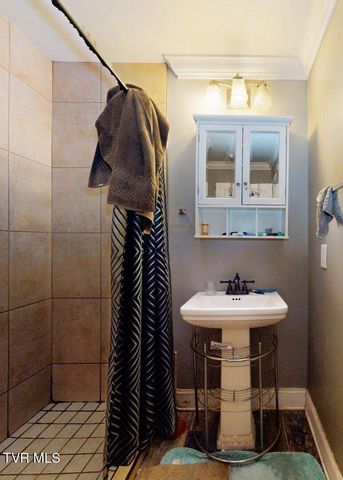 620 Lovers Lane, Greeneville, TN 37743