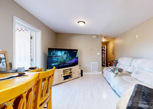 620 Lovers Lane, Greeneville, TN 37743