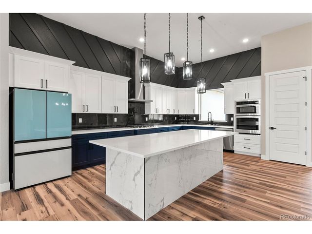 62101 E 32nd Ct, Strasburg, CO 80136