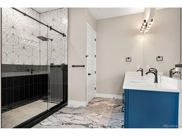 62101 E 32nd Ct, Strasburg, CO 80136