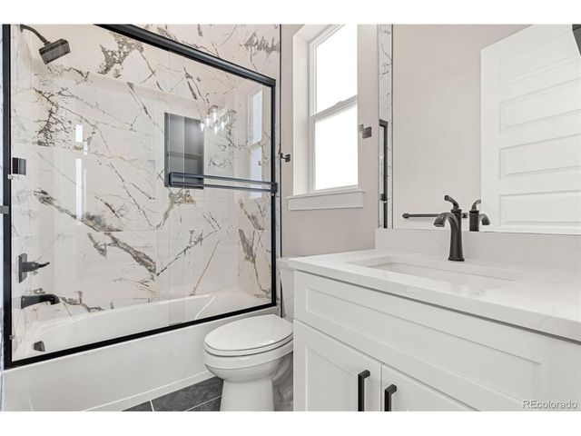 62101 E 32nd Ct, Strasburg, CO 80136