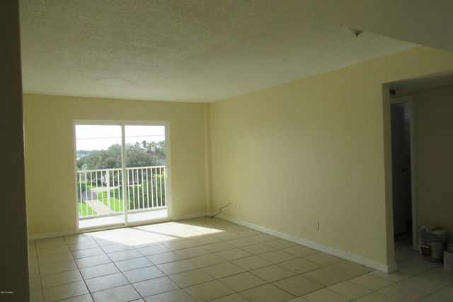 732 N Halifax Ave Apt 403, Daytona Beach, FL 32118